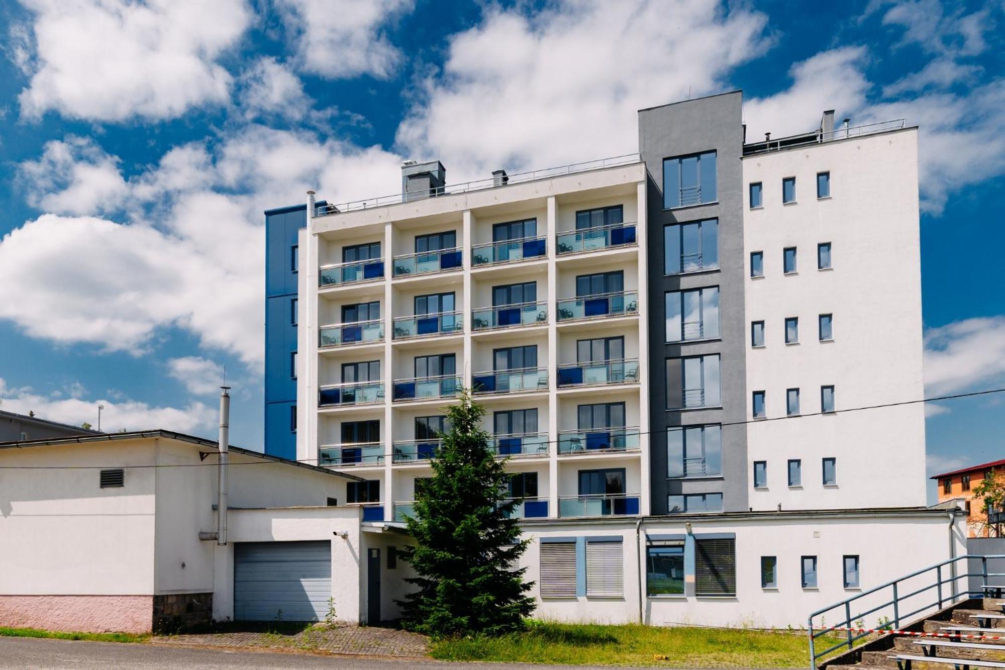 Hotel Marttel Karlovy Vary Exterior foto